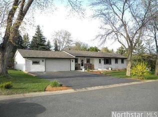 625 Sally Cir, Eagan, MN 55121