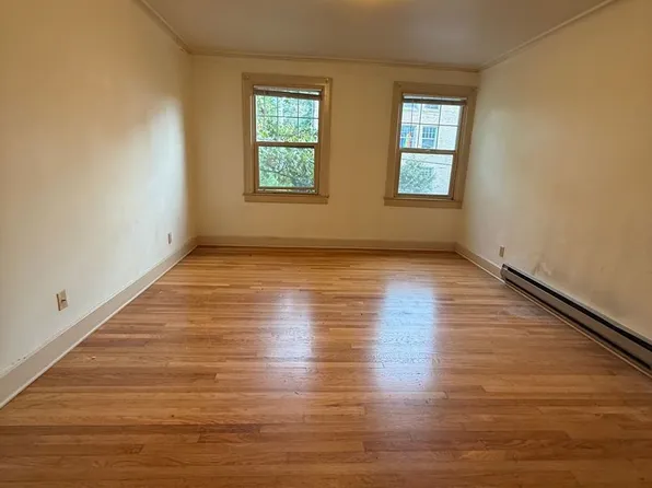 The Lancaster Apartments, 704 E Thomas St #207, Seattle, WA 98102
