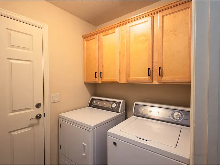 173 Lindenwood Ave — Photo 10
