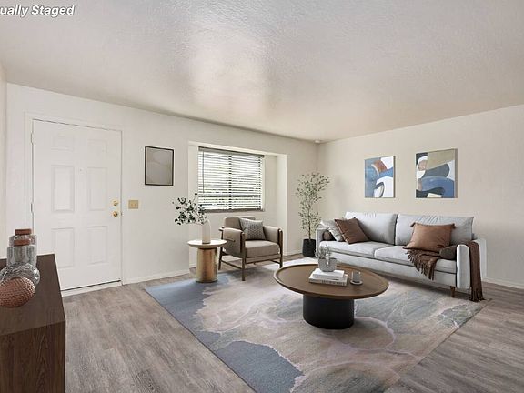 3rd image of 120 E 14th St APT 1