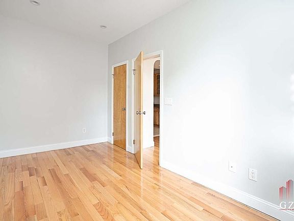 3rd image of 2272 1st Ave #7
