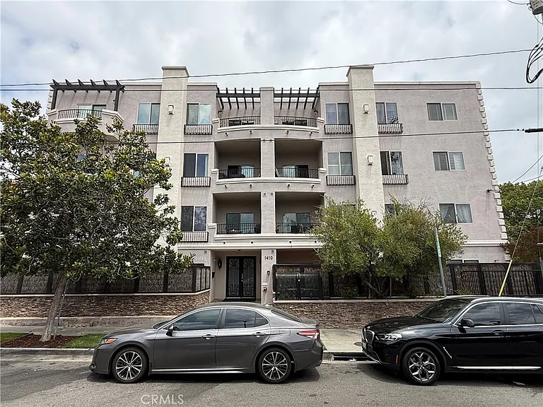 1410 N Curson Ave #105 — Photo 1