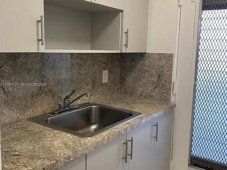 5165 W Flagler St #7 — Photo 5