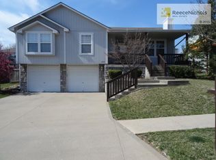 604 NW Scenic Ln, Grain Valley, MO 64029