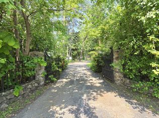 34110 S Circle Dr, Grayslake, IL 60030