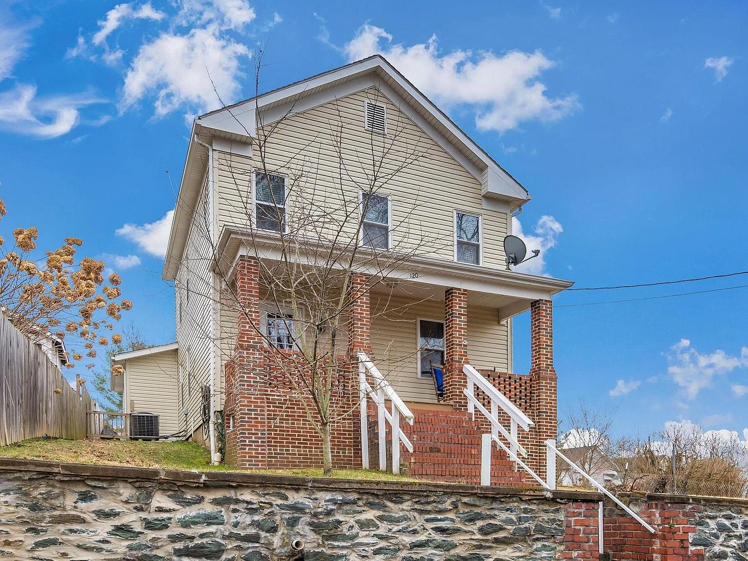 120 7th Ave, Brunswick, MD 21716 | Zillow