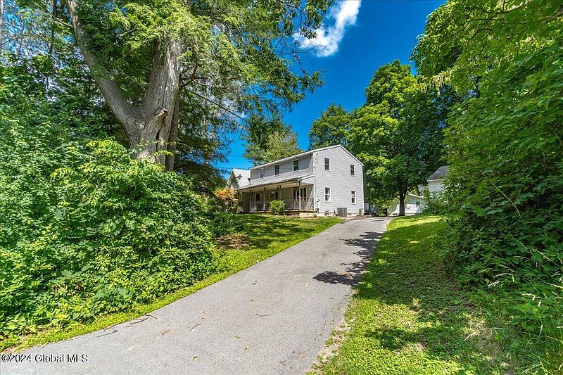 4th image of 146 Gordon Road