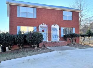 1104 Village Ct NE, Cleveland, TN 37312