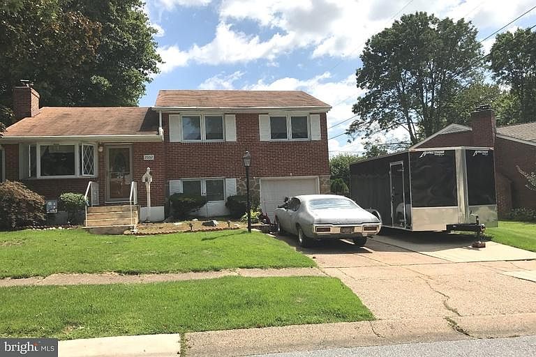 1st image of 2602 Grant Ave