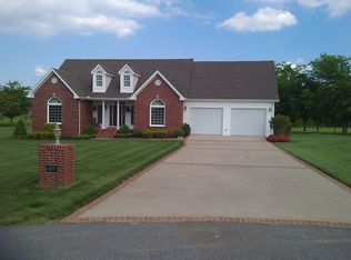 227 Alben Dr, Benton, KY 42025