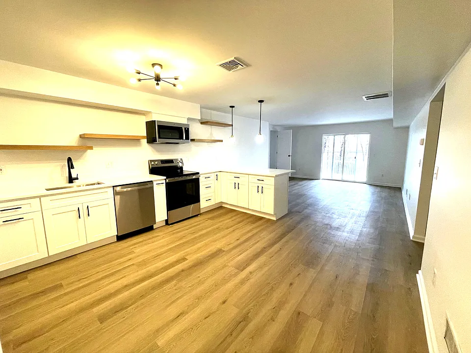 Kitchen/Livingroom