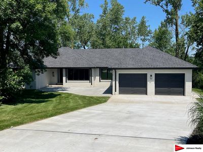 11228 N 61st Cir, Omaha, NE, 68152