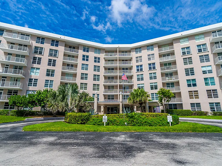 2851 S Ocean Blvd #86 — Photo 14