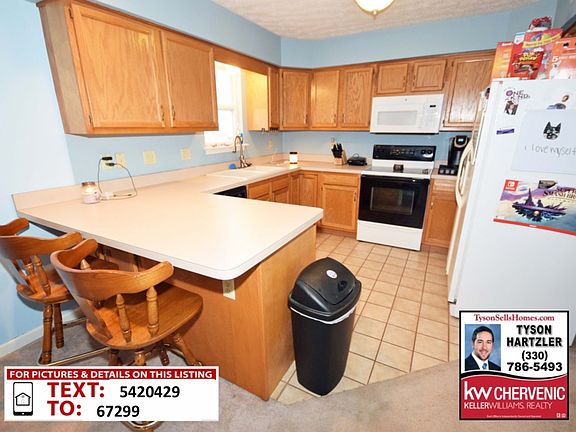 3rd image of 577 Hilltop Terrace Dr