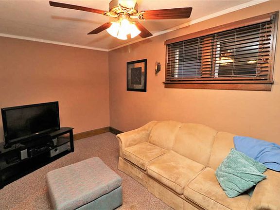 5th image of 2208 10th Ave