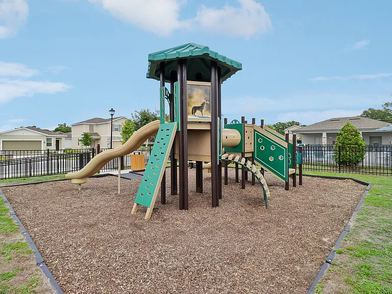 Simmons Trace — Photo 91