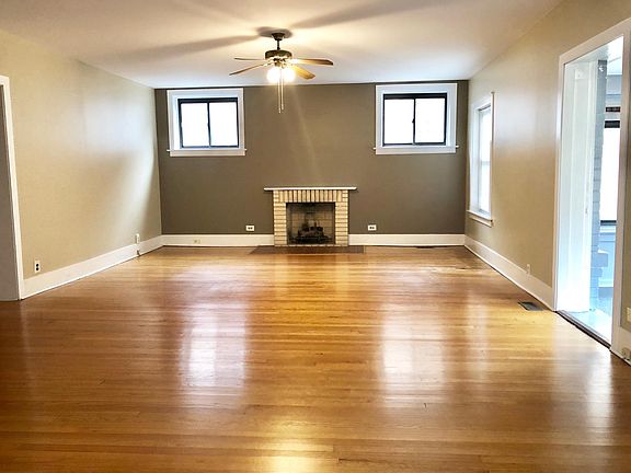 3rd image of 5832 N Kenmore Ave #3