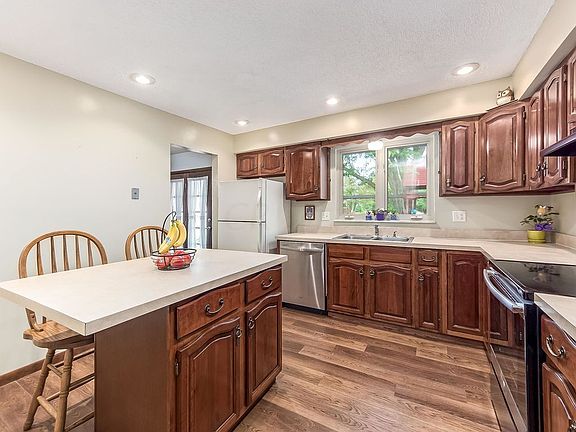 5th image of 845 Walbridge Dr