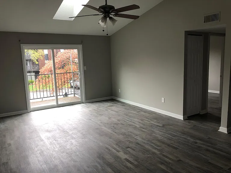 6512 Six Mile Ln #7 — Photo 7
