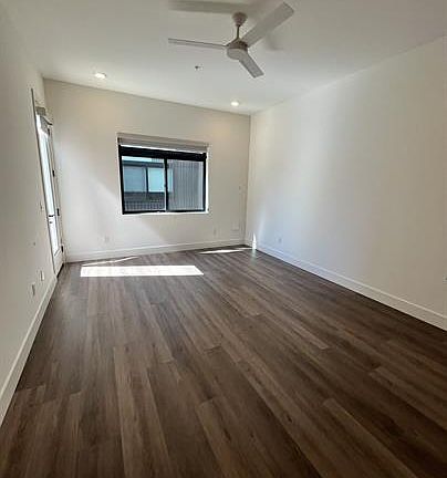 5th image of 700 Riverside Dr #6f78289c6