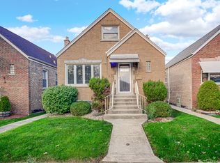 5248 S Narragansett Ave, Chicago, IL 60638