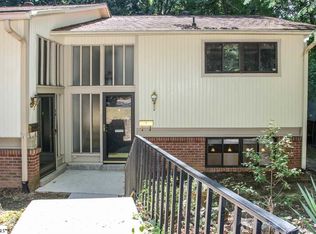 73 Briarview Cir, Greenville, SC 29615