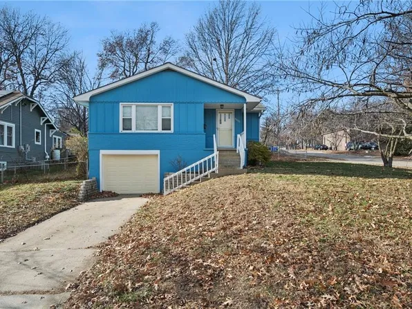 8500 Robinson St, Overland Park, KS 66212