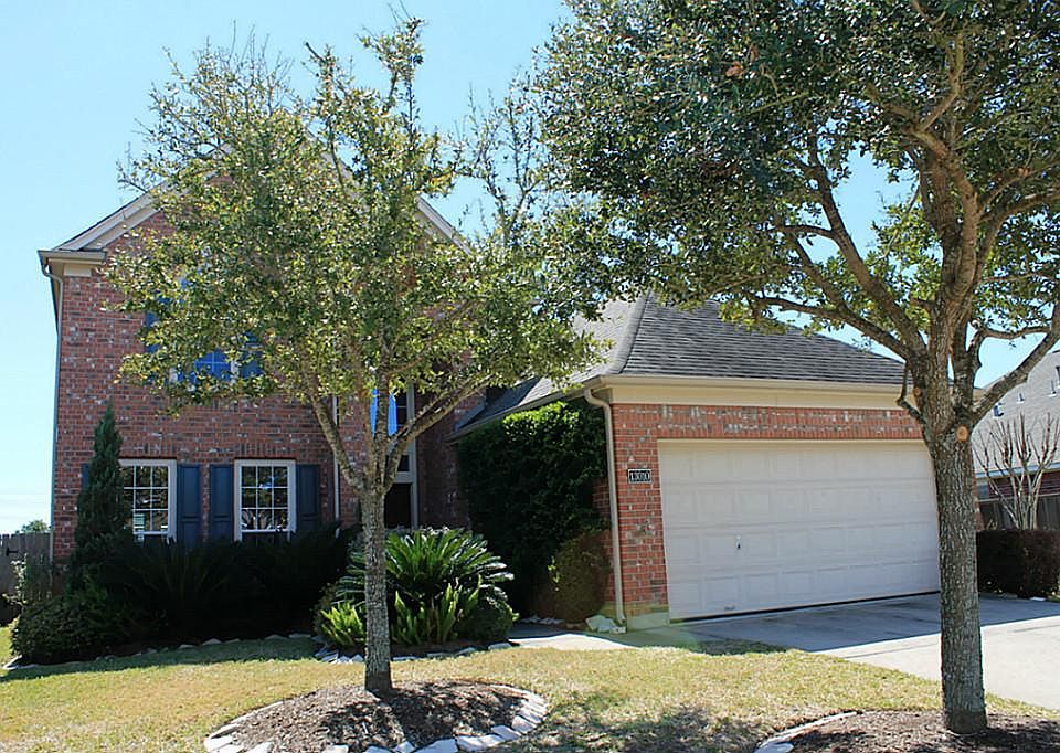 Mature Trees greet you in this Perry beauty!