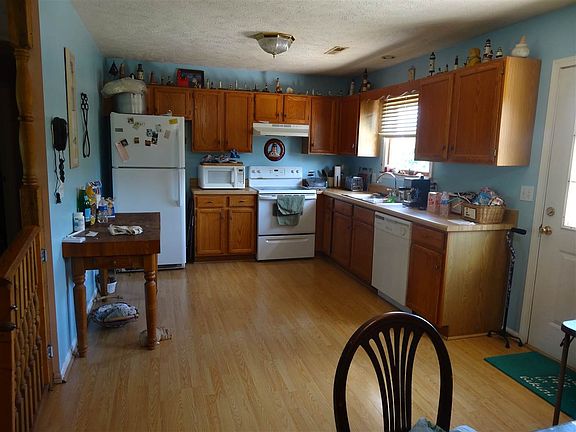 2nd image of 1030 Historic Hills Dr