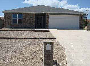 2114 Woodlawn Dr, San Angelo, TX 76901