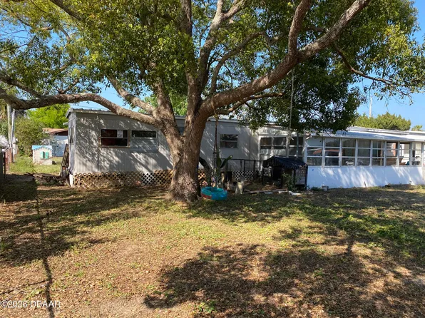 144 Hann St, Oak Hill, FL 32759