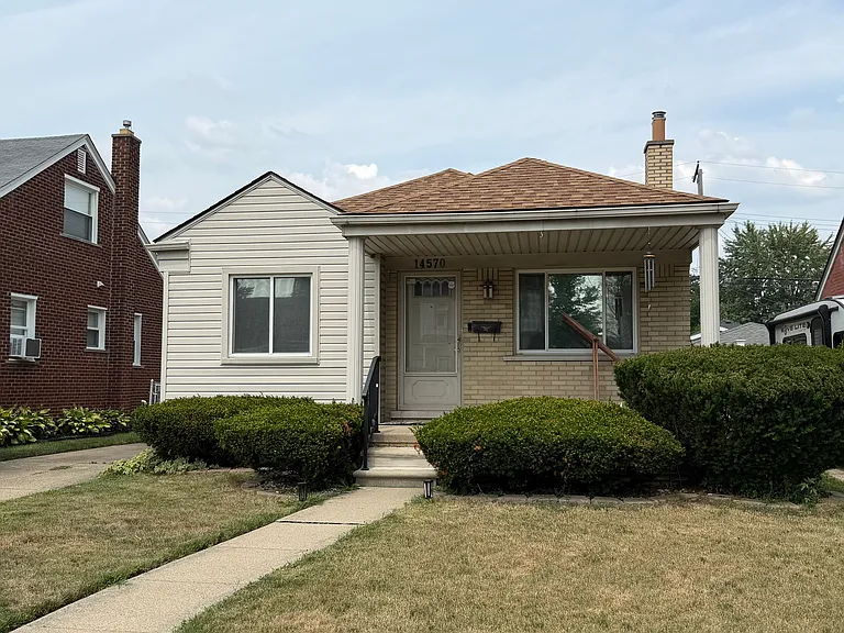 14570 Angelique Ave — Photo 1