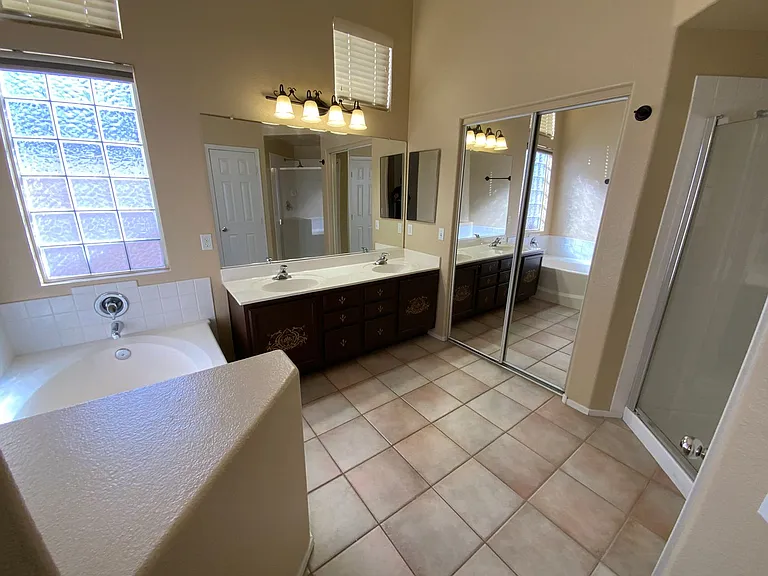 1308 Pintail Point St — Photo 8