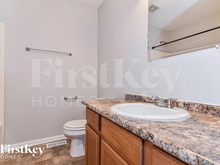 1116 Fontana Ct — Photo 9