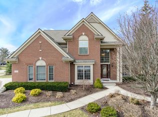 17015 Brooklane Blvd, Northville, MI 48168