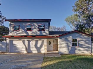 3127 Timberline Dr, Fort Worth, TX 76119