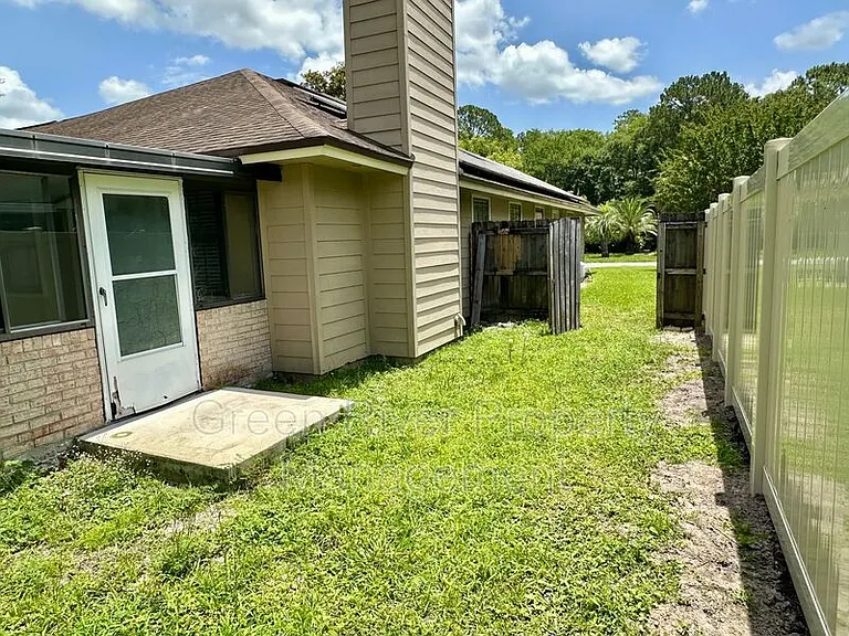3288 Deerfield Pointe Dr — Photo 37