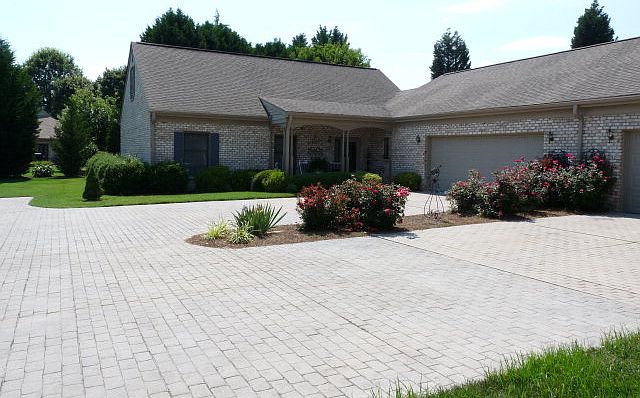 1st image of 111 Bridgewater Ct