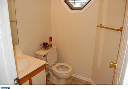 5th image of 46 Theo Ct