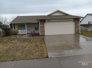 16066 N Saint Helens Dr, Nampa, ID 83651