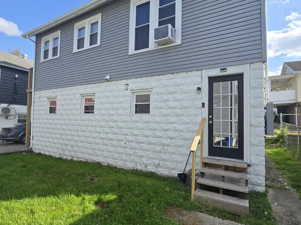 124 Park Blvd #1/2, Clarksburg, WV 26301