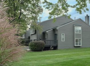 12A Andover Cir, Princeton, NJ 08540