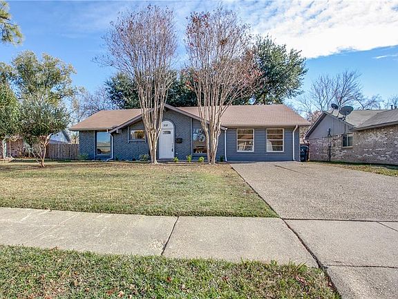 2nd image of 918 Park East Cir