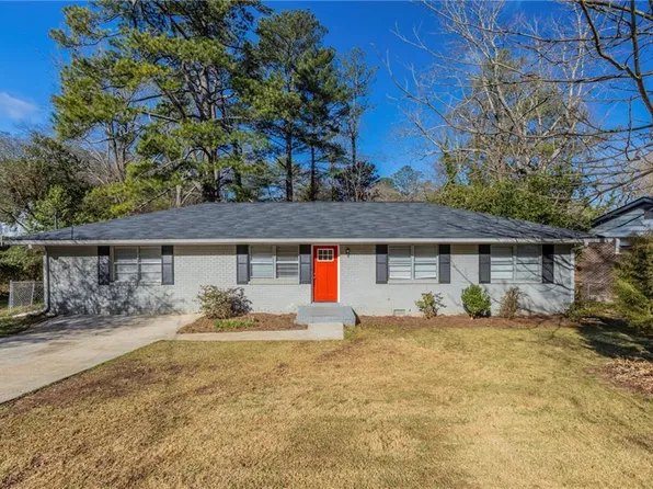 1526 Colony East Cir, Stone Mountain, GA 30083