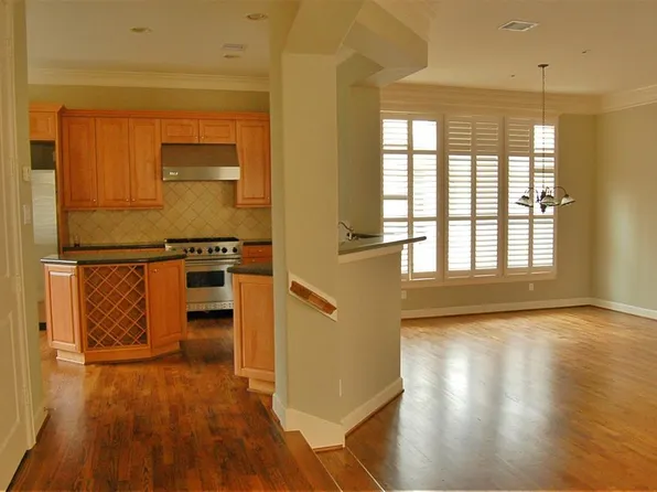 4832 Austin St, Houston, TX 77004