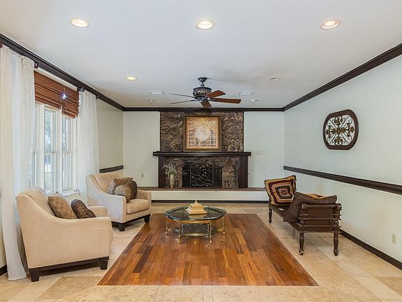 4th image of 9432 W San Miguel Ave