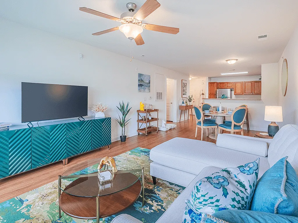 Parcstone Apartments — Photo 1