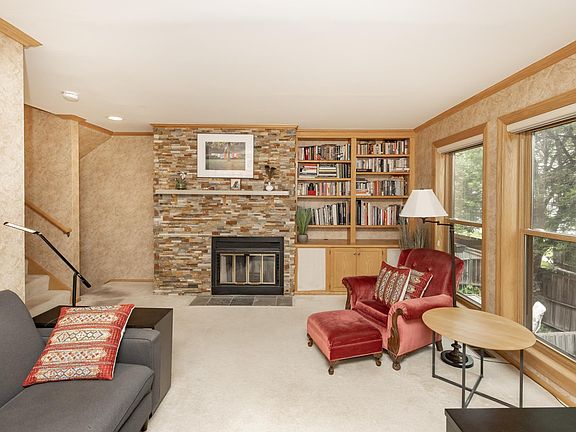 5th image of 1415 W Gateway Cir S Unit 19