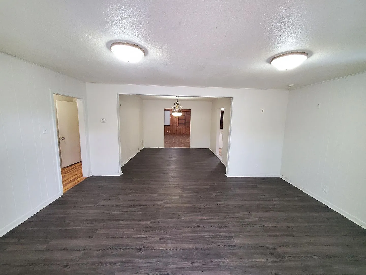 862 Clower — Photo 3
