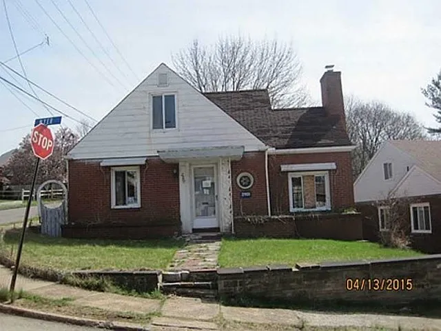 2901 Myer Blvd photo 1